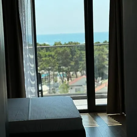 Kraja Hotel 4*