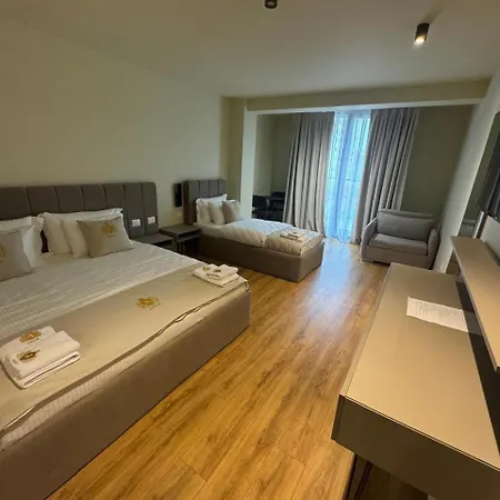 Kraja Hotel Golem (Tirana)