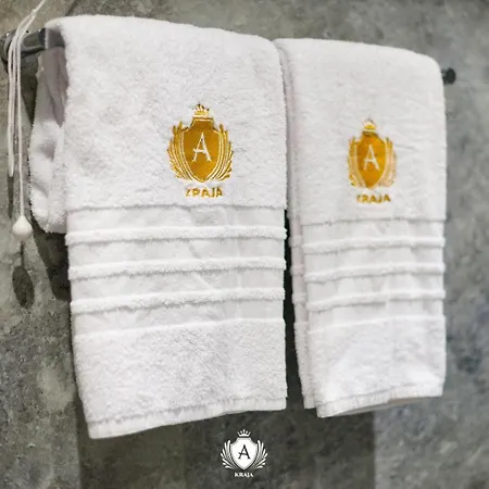 Kraja Hotel 4*