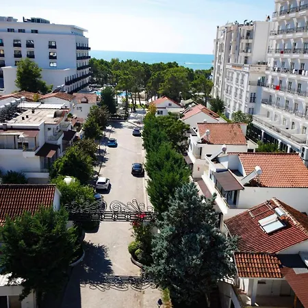 Kraja Hotel Golem (Tirana)